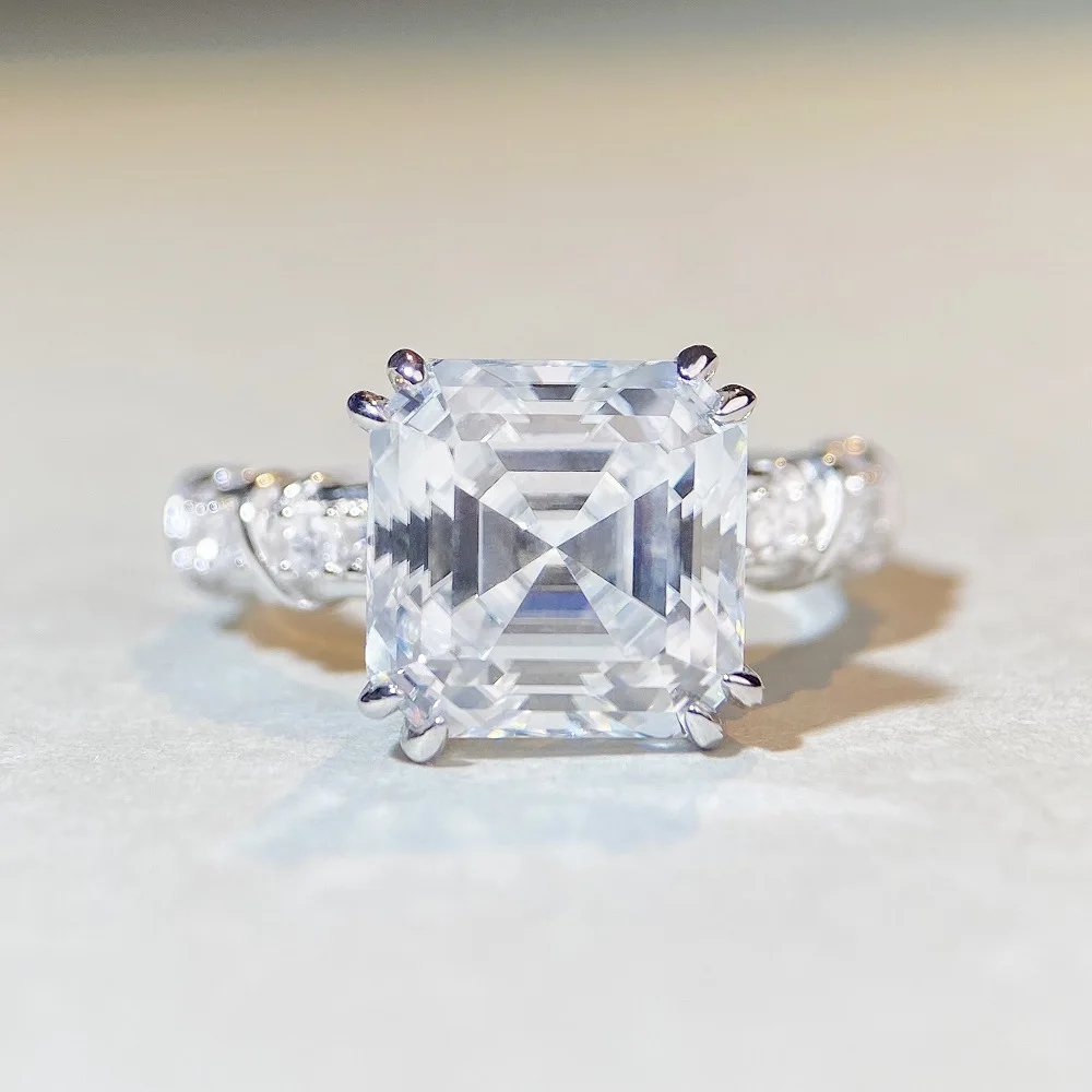 Aschermosan Stone Ring S925 Silver 5-Carat Alien Diamond D-Color Mosan Ring Border Europe and America
Aschermosan Stone Ring S925 Silver 5-Carat Alien Diamond D-Color Mosan Ring Border Europe and America