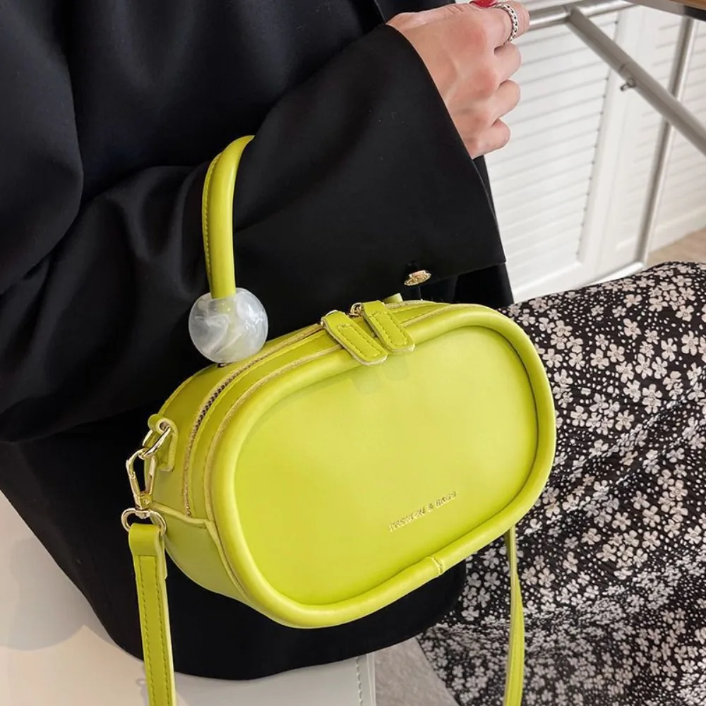 Solid Color PU Leather Crossbody Bag Casual Korean Style Zipper Candy Color Shoulder Bag INS Y2K Beaded Handbag Party
Solid Color PU Leather Crossbody Bag Casual Korean Style Zipper Candy Color Shoulder Bag INS Y2K Beaded Handbag Party