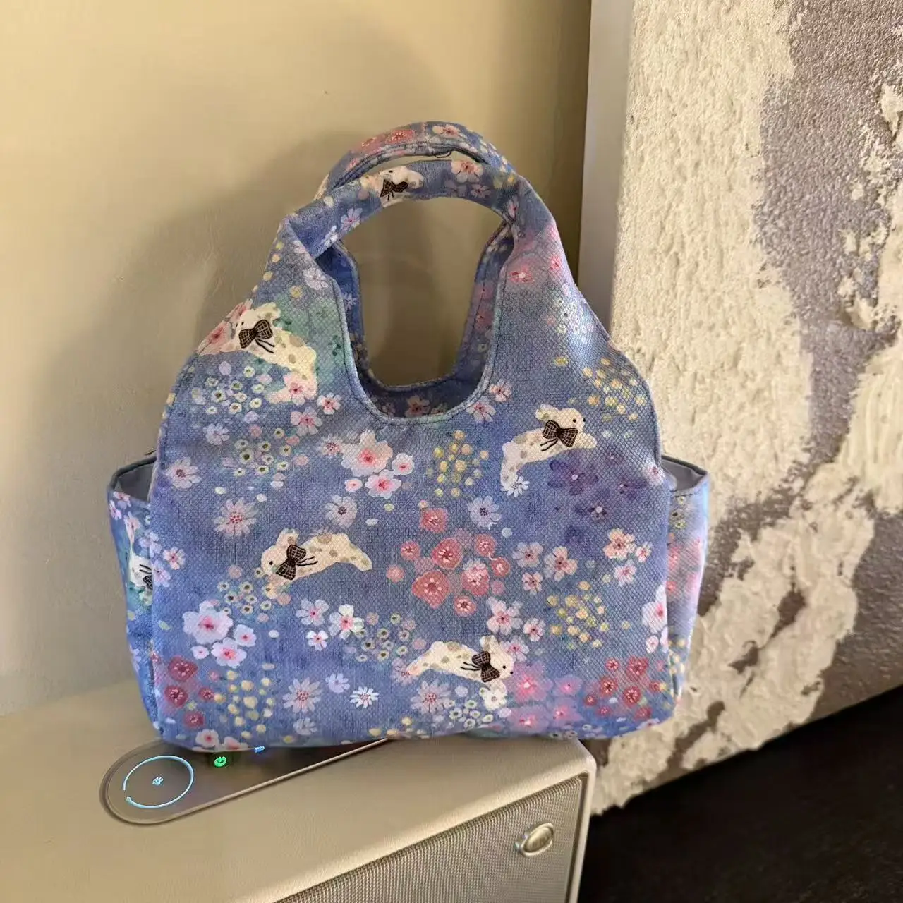 2026 Trendy Original Fashion Purple Small Flower Rabbit Cute Outing Handheld Storage Women's Bag
2026 Trendy Original Fashion Purple Small Flower Rabbit Cute Outing Handheld Storage Women's Bag