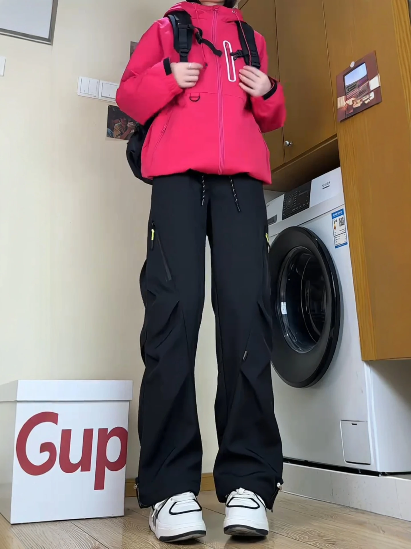 Thiened Fce зимние лыжные брюки мужские уличные водонепроницаемые брюки повседневные прямые брюки из полиэфирного волокна прочная рабочая одежда
Thiened Fce зимние лыжные брюки мужские уличные водонепроницаемые брюки повседневные прямые брюки из полиэфирного волокна прочная рабочая одежда