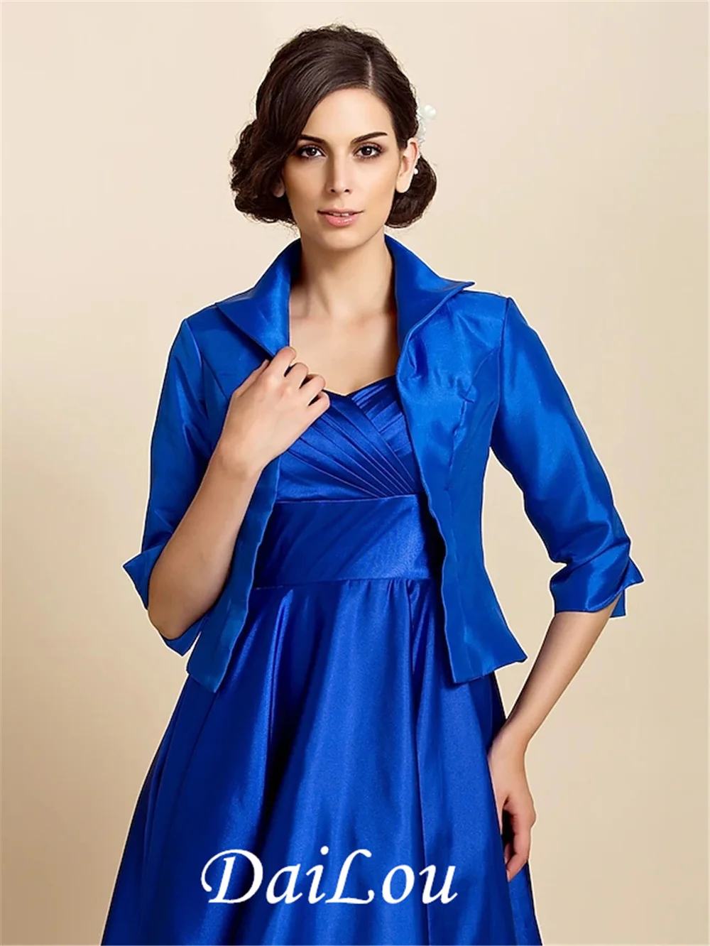 Two Piece A-Line Mother of the Bride Dress Elegant V Neck Knee Length Satin Sleeveless with Ruched 2022
Two Piece A-Line Mother of the Bride Dress Elegant V Neck Knee Length Satin Sleeveless with Ruched 2022