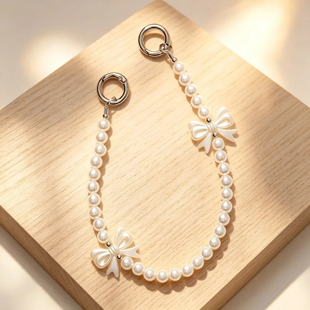 Detachable Mobile Phone Charm Handmade Faux Pearl Beaded Hand Chain Lanyard Aesthetic Accessory for Cell Phone Case Keys Bags
Detachable Mobile Phone Charm Handmade Faux Pearl Beaded Hand Chain Lanyard Aesthetic Accessory for Cell Phone Case Keys Bags