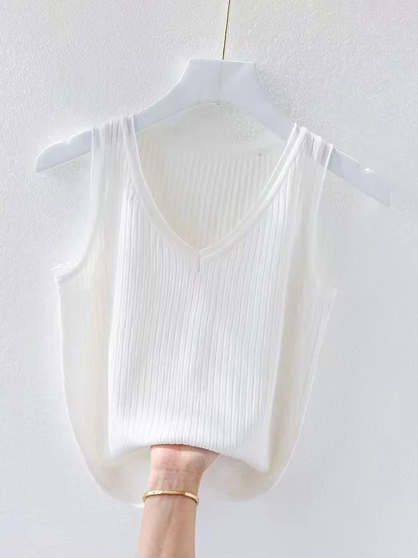 Women's V-Neck Ice Silk Knitted Vest Sleeveless Korean Style Inner And Outer Wear Soft Comfortable Breathable Regular Fit
Women's V-Neck Ice Silk Knitted Vest Sleeveless Korean Style Inner And Outer Wear Soft Comfortable Breathable Regular Fit