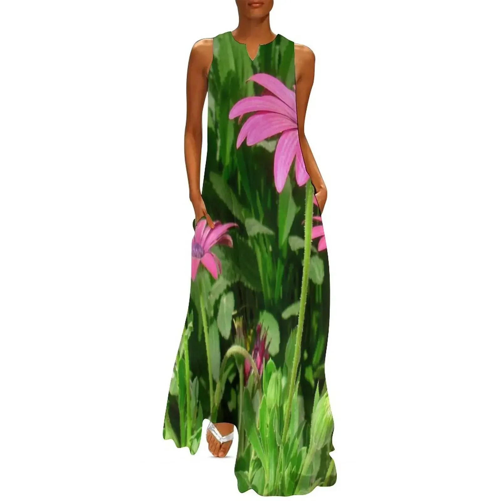 Magenta Africa Daisies Long Dress prom dress dress for woman Clothing women's clothing trend 2025
Magenta Africa Daisies Long Dress prom dress dress for woman Clothing women's clothing trend 2025