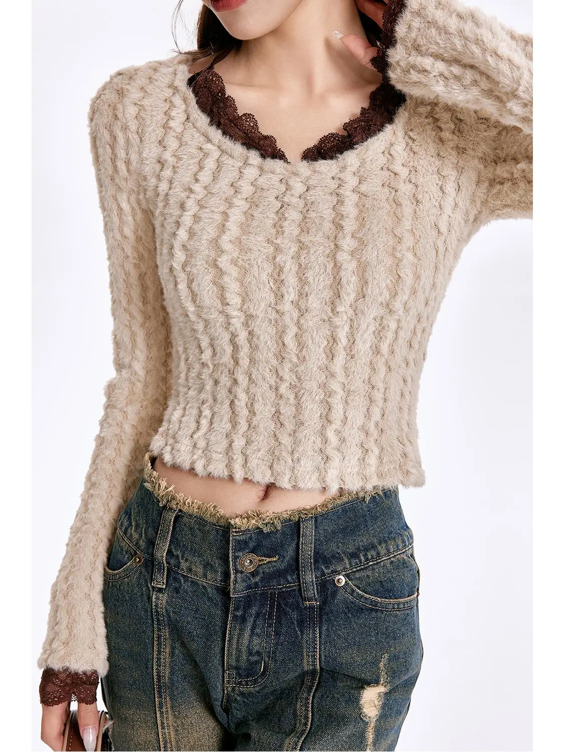 Lace Patchwork Halter Pullovers For Women Fake Two Pieces Slim Short Knitwear Tops Autumn New Versatile Knitted Sweater
Lace Patchwork Halter Pullovers For Women Fake Two Pieces Slim Short Knitwear Tops Autumn New Versatile Knitted Sweater