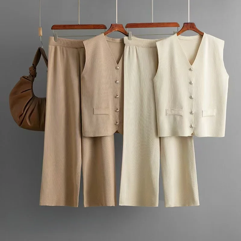 Fashionable V-Neck Sleeveless Knitted Vest And Pants Set Long Pants Summer Season Two-Piece Set Button Closure Glue Fabric
Fashionable V-Neck Sleeveless Knitted Vest And Pants Set Long Pants Summer Season Two-Piece Set Button Closure Glue Fabric