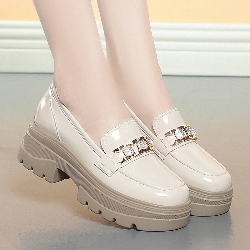 5.5cm British Style Thick Bottom Patent Leather Loafers Women's Platform Shoes 2024 Spring Shallow Block Heels Shoes Office
5.5cm British Style Thick Bottom Patent Leather Loafers Women's Platform Shoes 2024 Spring Shallow Block Heels Shoes Office