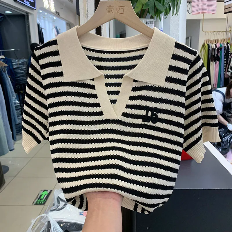 plus Size Neck Short Sleeve Striped T-Shirt Women Summer Hollow out Thin Top Color Block Hollow out Design Korean Style
plus Size Neck Short Sleeve Striped T-Shirt Women Summer Hollow out Thin Top Color Block Hollow out Design Korean Style