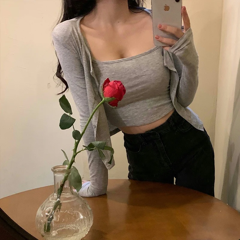 Women's Short Sleeve T-shirt Set Chic Camisole Long Sleeve Inner Wear Spring Base Shirt Two Piece Trendy Commute Style round ...
Women's Short Sleeve T-shirt Set Chic Camisole Long Sleeve Inner Wear Spring Base Shirt Two Piece Trendy Commute Style round ...