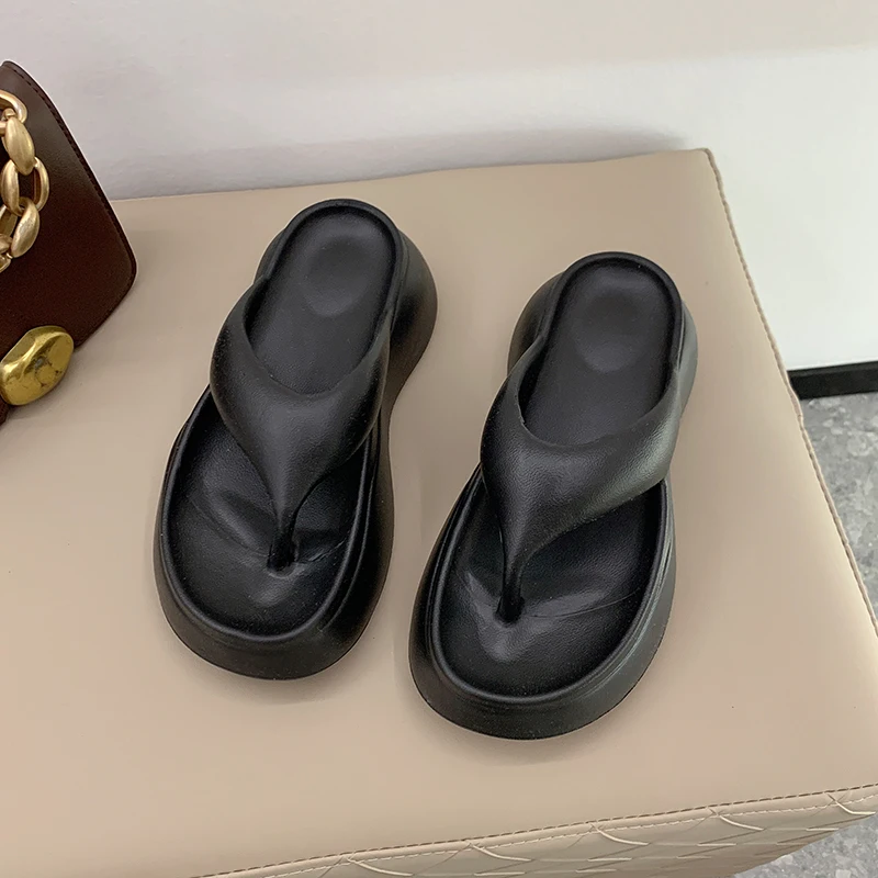 Flip-flops women's summer wear non-slip and wear-resistant casual versatile cool slippers thick-soled heightening pinch beach sh
Flip-flops women's summer wear non-slip and wear-resistant casual versatile cool slippers thick-soled heightening pinch beach sh