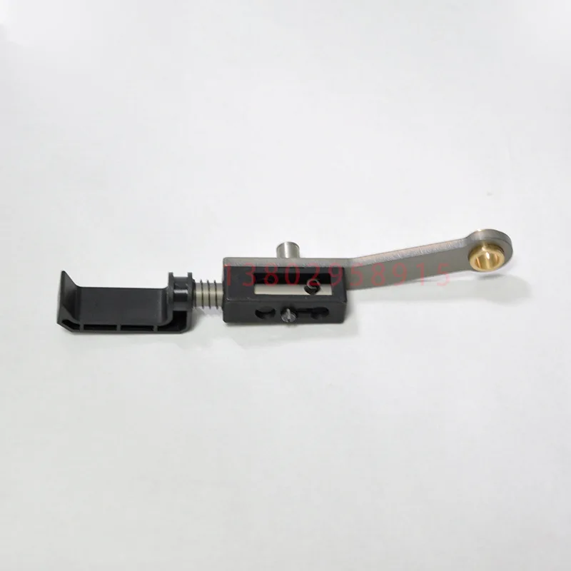 SM52PM52, печатная машина Feida, Шаговая лапка G2.028.040S, прижимная лапка, аксессуары Feida
SM52PM52, печатная машина Feida, Шаговая лапка G2.028.040S, прижимная лапка, аксессуары Feida