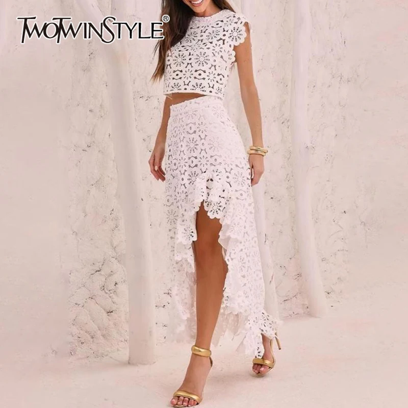 TWOTWINSTYLE Hollow Out Embroidery Two Piece Set For Women Round Neck Sleeveless Top High Waist Split Skirts Elegant Sets Female
TWOTWINSTYLE Hollow Out Embroidery Two Piece Set For Women Round Neck Sleeveless Top High Waist Split Skirts Elegant Sets Female