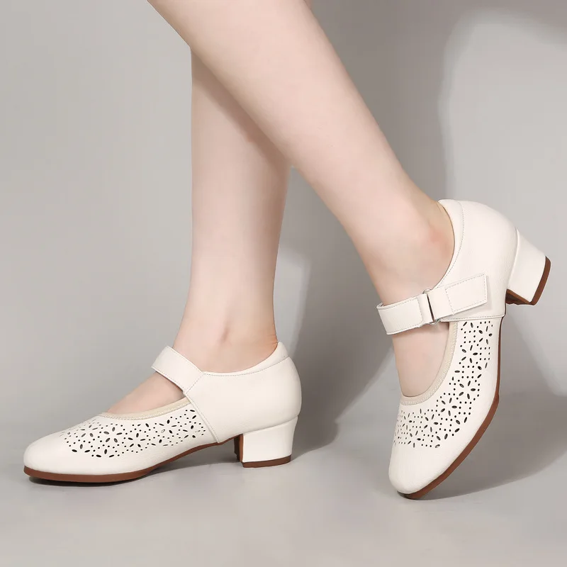Women Standard Dance Shoes Ladies Ballroom Dance Shoes Closed Toe Salsa Shoes Rubber Soft Outsole Modern Dance Low Heel
Women Standard Dance Shoes Ladies Ballroom Dance Shoes Closed Toe Salsa Shoes Rubber Soft Outsole Modern Dance Low Heel