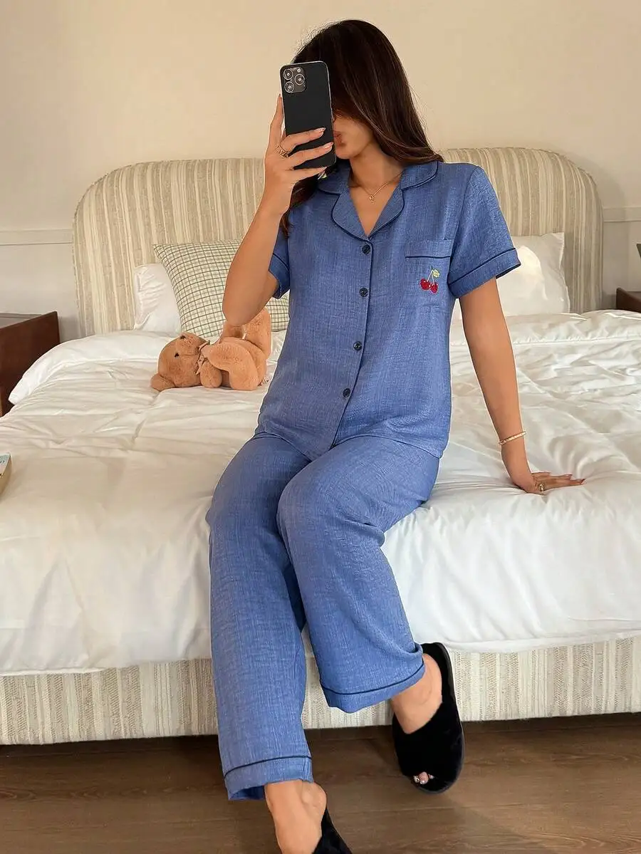 Women Blue Short Sleeve Pajama Set With Cherry Embroidery Pocket Collar
Women Blue Short Sleeve Pajama Set With Cherry Embroidery Pocket Collar