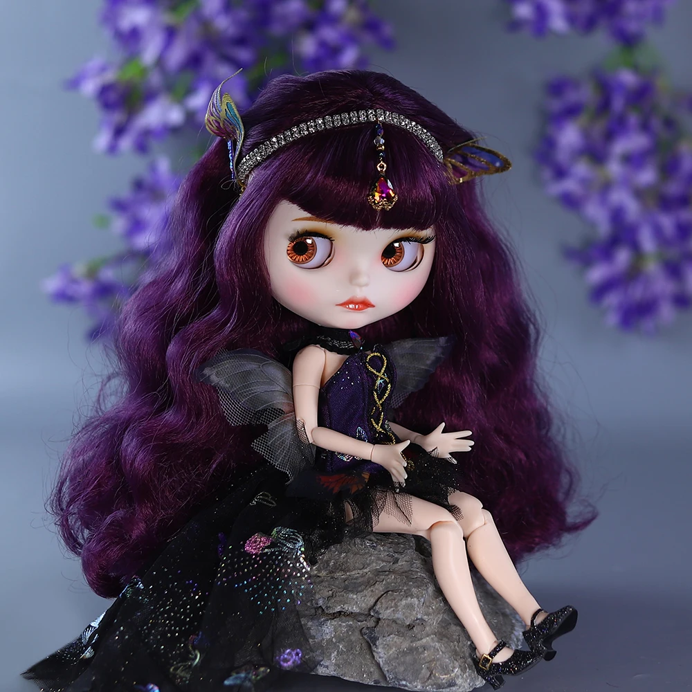 ICY DBS Blyth Doll 30cm Purple Hair Fair Skin Matte Face Pouting Lips Doll with Dress & Shoes 19 Joints Body Fashion Girl Gifts
ICY DBS Blyth Doll 30cm Purple Hair Fair Skin Matte Face Pouting Lips Doll with Dress & Shoes 19 Joints Body Fashion Girl Gifts