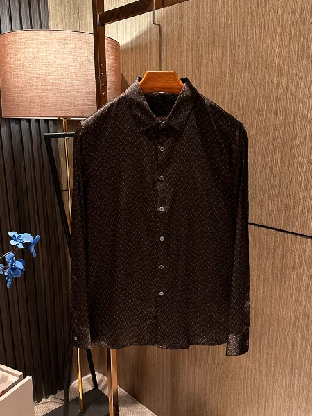 High-Quali Silk Long Sve irt Men's Busin Faion Urban Sle Breathable Comfortable Silk irt for Autumn
High-Quali Silk Long Sve irt Men's Busin Faion Urban Sle Breathable Comfortable Silk irt for Autumn
