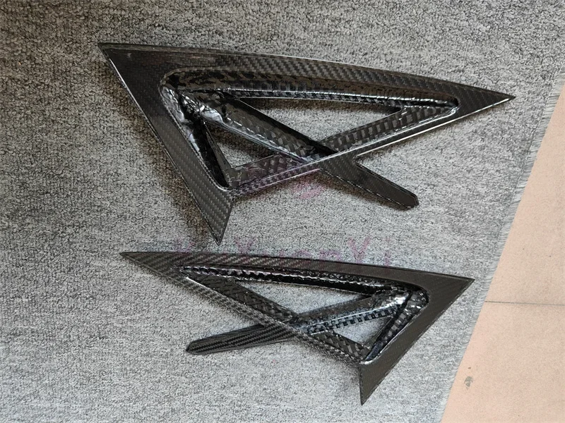 LANOUT Used for Lamborghini Urus M style carbon fiber shark fin body decoration a pair of body kits rear diffuser body kit
LANOUT Used for Lamborghini Urus M style carbon fiber shark fin body decoration a pair of body kits rear diffuser body kit