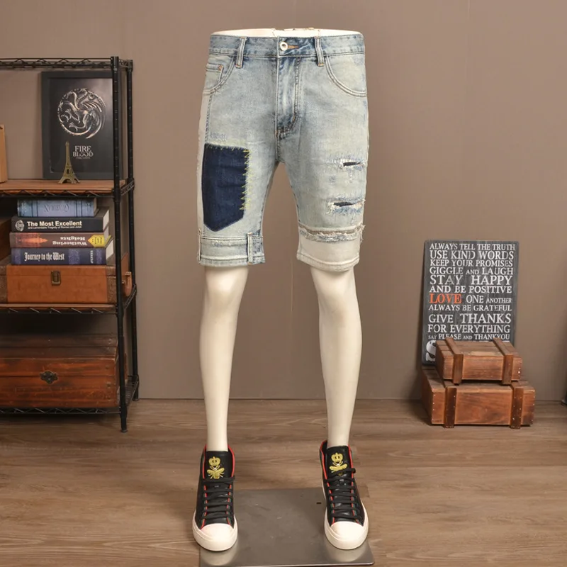 Summer vintage light colored ripped denim shorts, men's trendy brand elastic splicing, washed and worn casual shorts
Summer vintage light colored ripped denim shorts, men's trendy brand elastic splicing, washed and worn casual shorts