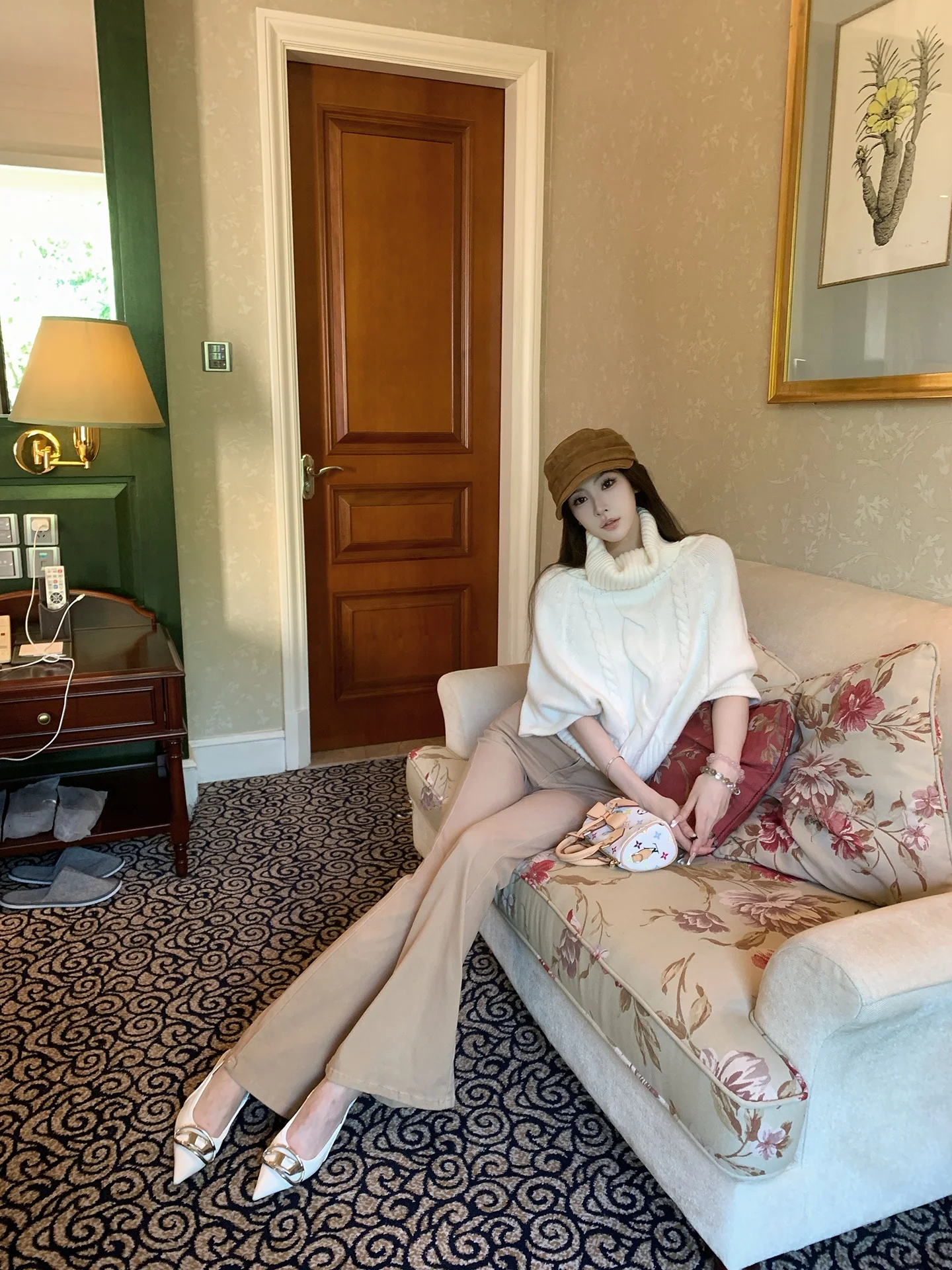 Женские повседневные джинсы-клеш F PROJECT с высокой талией, из хлопка с эластичными волокнами, утягивающие, для ранней осени, модный тренд
Женские повседневные джинсы-клеш F PROJECT с высокой талией, из хлопка с эластичными волокнами, утягивающие, для ранней осени, модный тренд