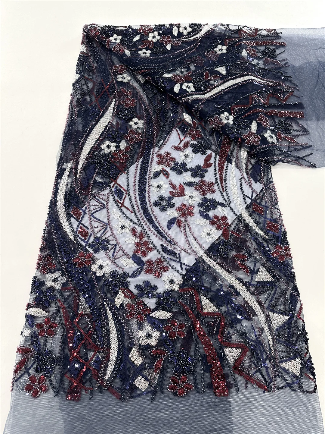2025 Nigerian Sequin Fabrics Beaded Lace Fabric Embroidery Lace Tulle Fabric African Lace Fabric for Women Wedding Party Dresses
2025 Nigerian Sequin Fabrics Beaded Lace Fabric Embroidery Lace Tulle Fabric African Lace Fabric for Women Wedding Party Dresses