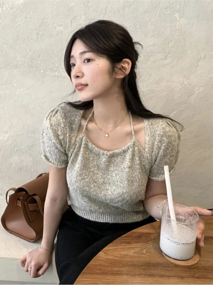 Chic Summer Casual Neck Hanging Splice Short Sleeve Knitted Top Women's Style Commute Korean Slim Fit Pure Cotton Bubble Sleeve
Chic Summer Casual Neck Hanging Splice Short Sleeve Knitted Top Women's Style Commute Korean Slim Fit Pure Cotton Bubble Sleeve