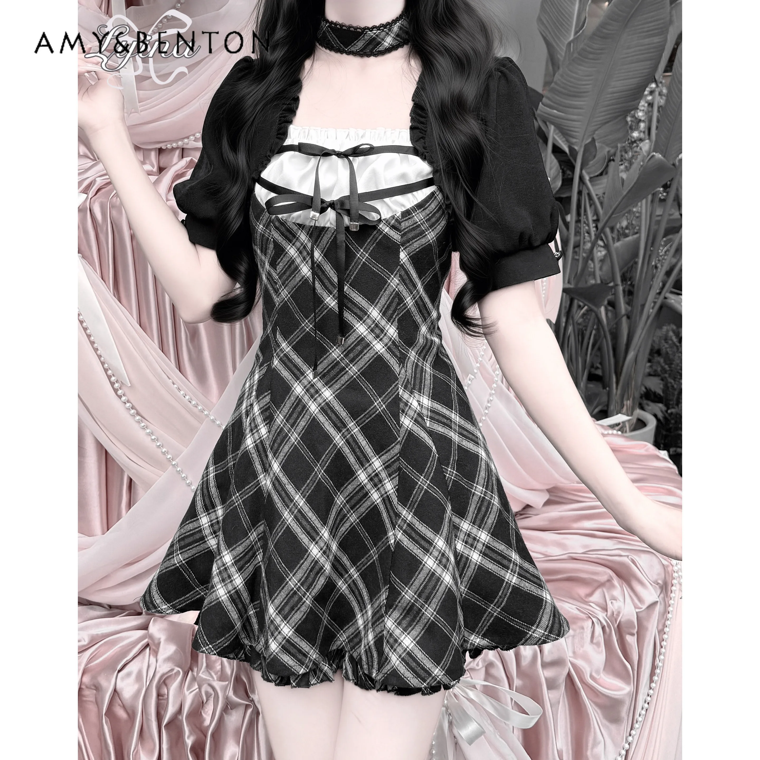 Mine Serie Suit Japanese Original Black and White Plaid Bubble Sleeves Slim A-line Dress Subculture Mass-produced Lolita Dresses
Mine Serie Suit Japanese Original Black and White Plaid Bubble Sleeves Slim A-line Dress Subculture Mass-produced Lolita Dresses