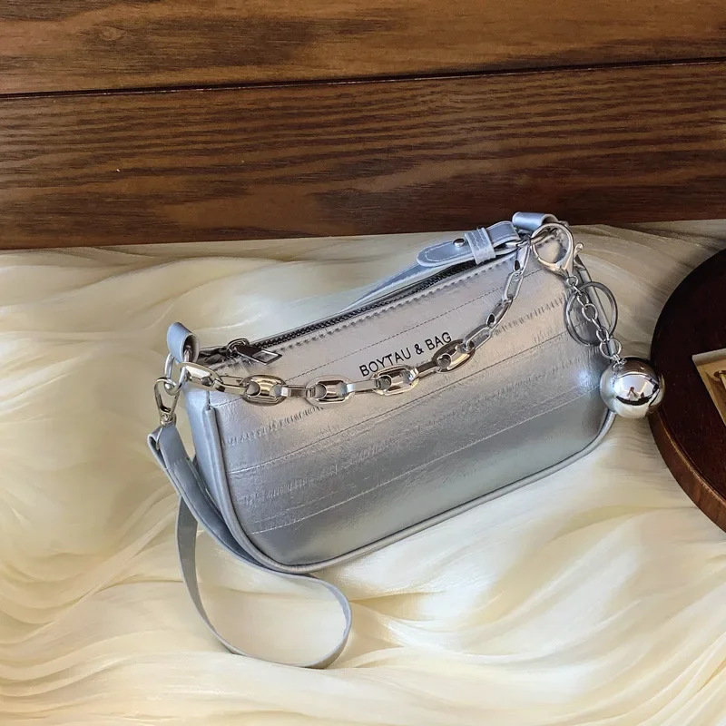 Fashion niche chain portable underarm bag women's handbag versatile shoulder messenger bag
Fashion niche chain portable underarm bag women's handbag versatile shoulder messenger bag
