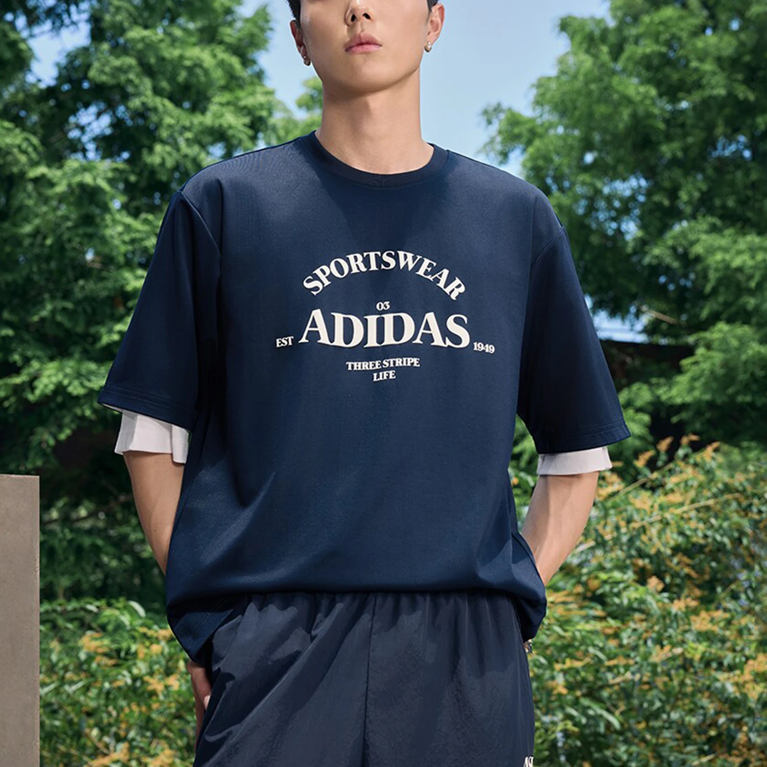 Adidas Originals Men's Loose Fit Round Neck Sport Short Sleeve JD0439
Adidas Originals Men's Loose Fit Round Neck Sport Short Sleeve JD0439