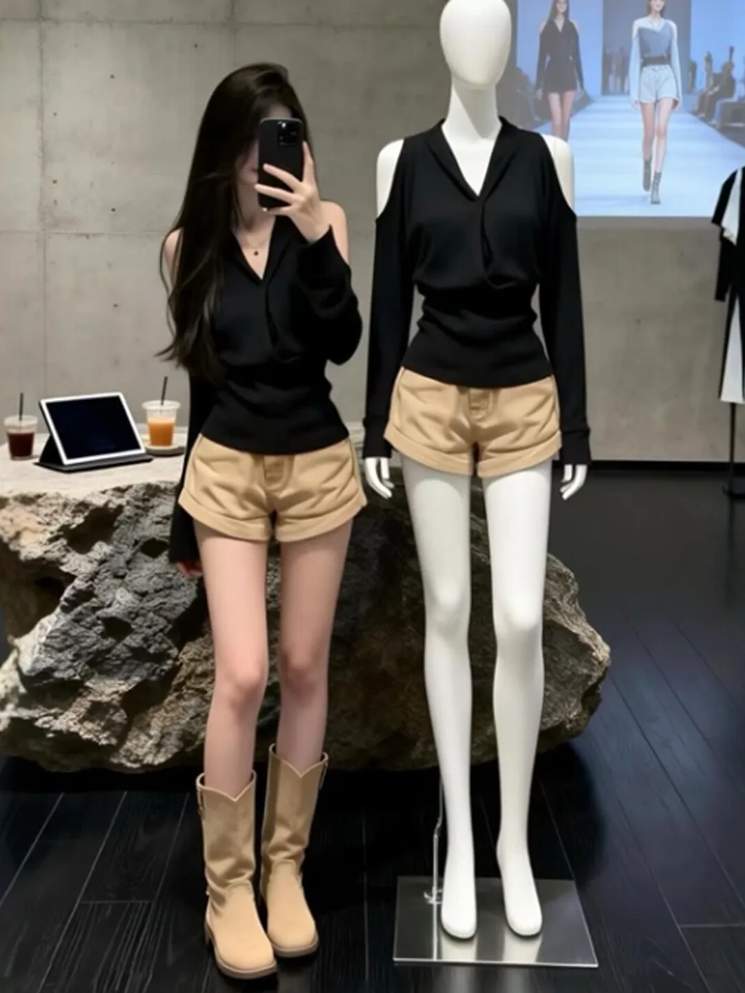 Sexy Short Shoulder Bared Two Piece Set Korean Style Spring New Arrival Comfortable Long Sleeve V Neck T Shirt And Shorts
Sexy Short Shoulder Bared Two Piece Set Korean Style Spring New Arrival Comfortable Long Sleeve V Neck T Shirt And Shorts