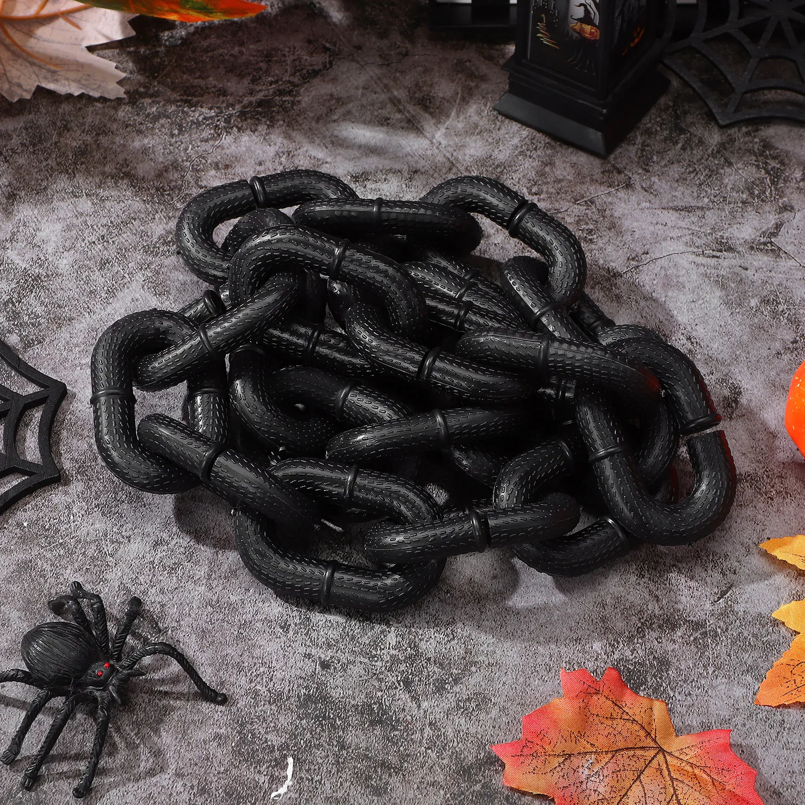 Halloween Decoration Chain Plastic Fake Chain Prop Unique Chic Festival Decorative Effect Cosplay Prank Props Carnival Party
Halloween Decoration Chain Plastic Fake Chain Prop Unique Chic Festival Decorative Effect Cosplay Prank Props Carnival Party