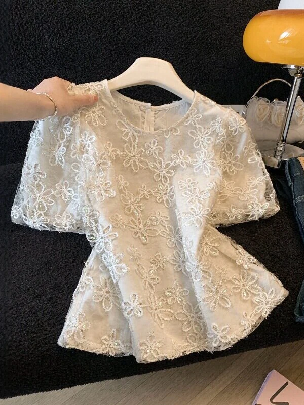 Elegant Sequin Heavy Embroidery Ogees Short Sleeve Women's Shirt Spring Summer New Style 3D Flower Bubble Top Polyester Fiber
Elegant Sequin Heavy Embroidery Ogees Short Sleeve Women's Shirt Spring Summer New Style 3D Flower Bubble Top Polyester Fiber