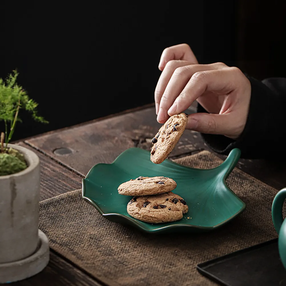 Tea Snack Ceramic Serving Tray Smooth Surface Candy Fruit Plate Party Dessert Storage Ceramic Serving Trays Party Candy Tray
Tea Snack Ceramic Serving Tray Smooth Surface Candy Fruit Plate Party Dessert Storage Ceramic Serving Trays Party Candy Tray
