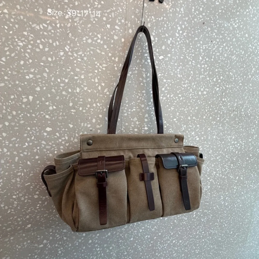 2026 New Retro Casual Multi-pocket Large-capacity Tote Bag Belt Splicing Portable Shoulder Texture Unique Fashion Simple Women's
2026 New Retro Casual Multi-pocket Large-capacity Tote Bag Belt Splicing Portable Shoulder Texture Unique Fashion Simple Women's