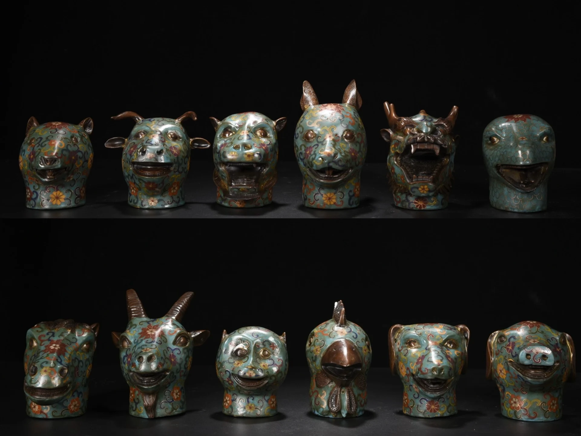 7"Tibetan Temple Collection Old Bronze Cloisonn Enamel Flower Texture 12 Zodiac Animal Heads A Set Amass wealth Ornaments
7"Tibetan Temple Collection Old Bronze Cloisonn Enamel Flower Texture 12 Zodiac Animal Heads A Set Amass wealth Ornaments