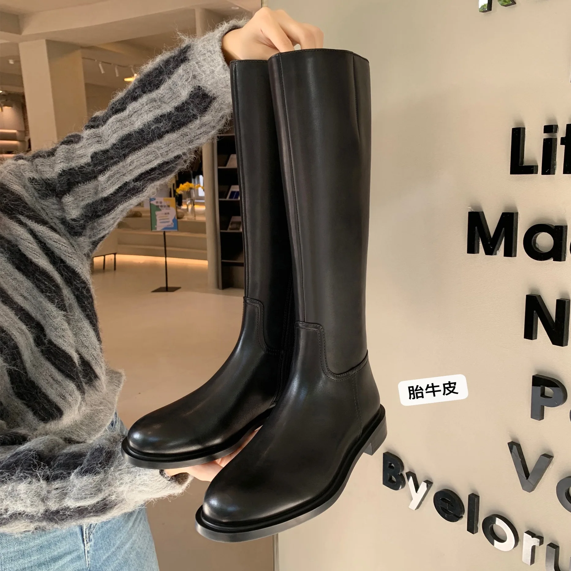 Genuine Leather over Knee Long Boots Women's Chunky Heel Gold Buckle Knight Boot High Tube Boots Rubber Sole Sheep Skin Inner
Genuine Leather over Knee Long Boots Women's Chunky Heel Gold Buckle Knight Boot High Tube Boots Rubber Sole Sheep Skin Inner