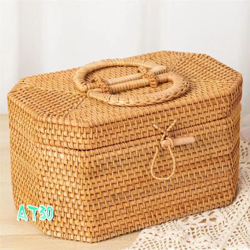 1 PCS Handwoven Rattan Storage Box With Handle Ornament Box Kitchen Organizer Picnic Bread Fruit Basket-AT30
1 PCS Handwoven Rattan Storage Box With Handle Ornament Box Kitchen Organizer Picnic Bread Fruit Basket-AT30