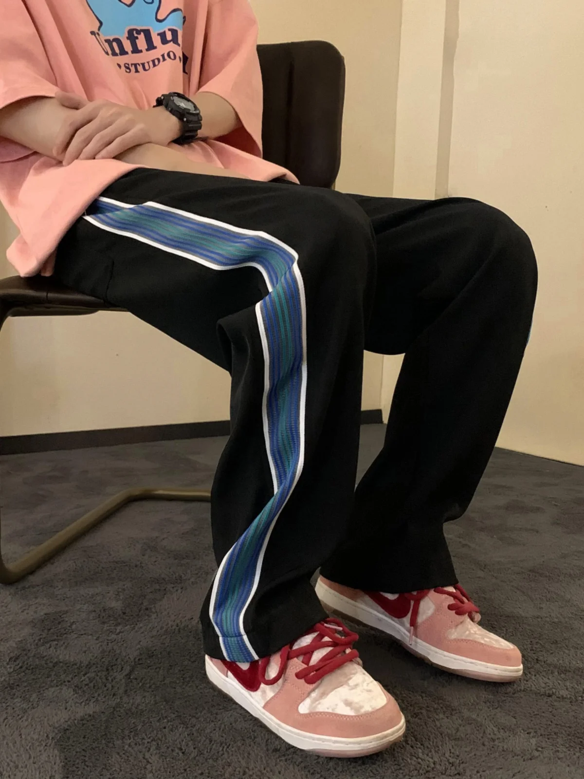 Ice Silk Loose Straight Leg Pants Men's Summer Thin Faion Spor Casual Trousers Floor-Length Drapey Comfortable Breathable
Ice Silk Loose Straight Leg Pants Men's Summer Thin Faion Spor Casual Trousers Floor-Length Drapey Comfortable Breathable