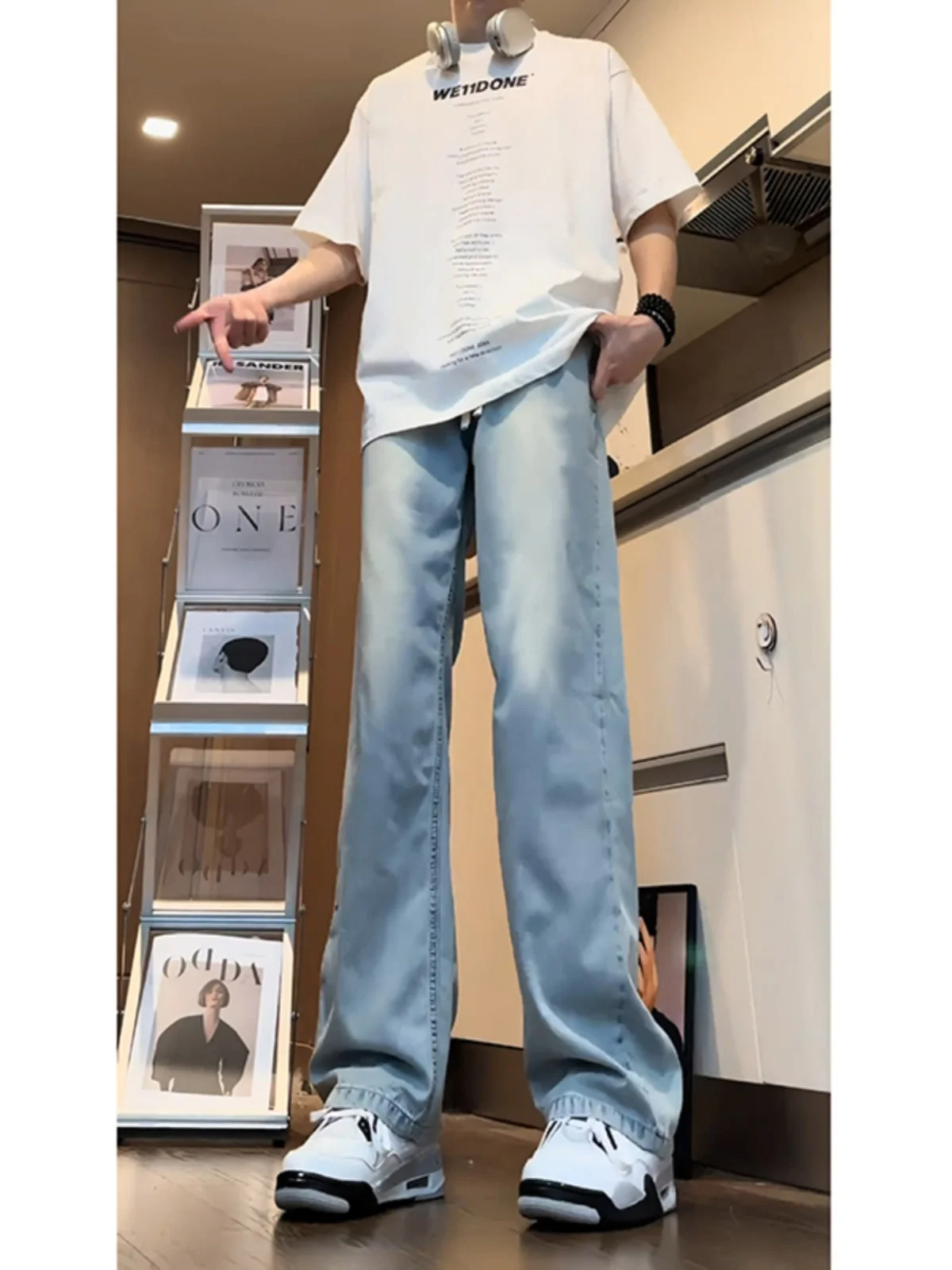 Light Blue Ice Silk Men's Jeans Summer Thin Drapey Micro Flared Straight Leg American High Street Vibe Trousers
Light Blue Ice Silk Men's Jeans Summer Thin Drapey Micro Flared Straight Leg American High Street Vibe Trousers