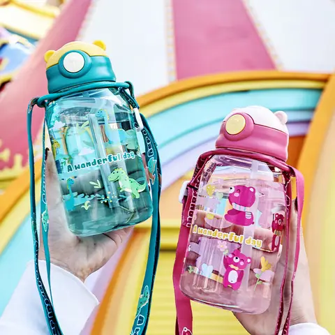 1PC Kids Water Sippy Cup Bottiglia d'acqua per bambini con cannuccia e manico Bottiglia per bere portatile Tazza per bambini