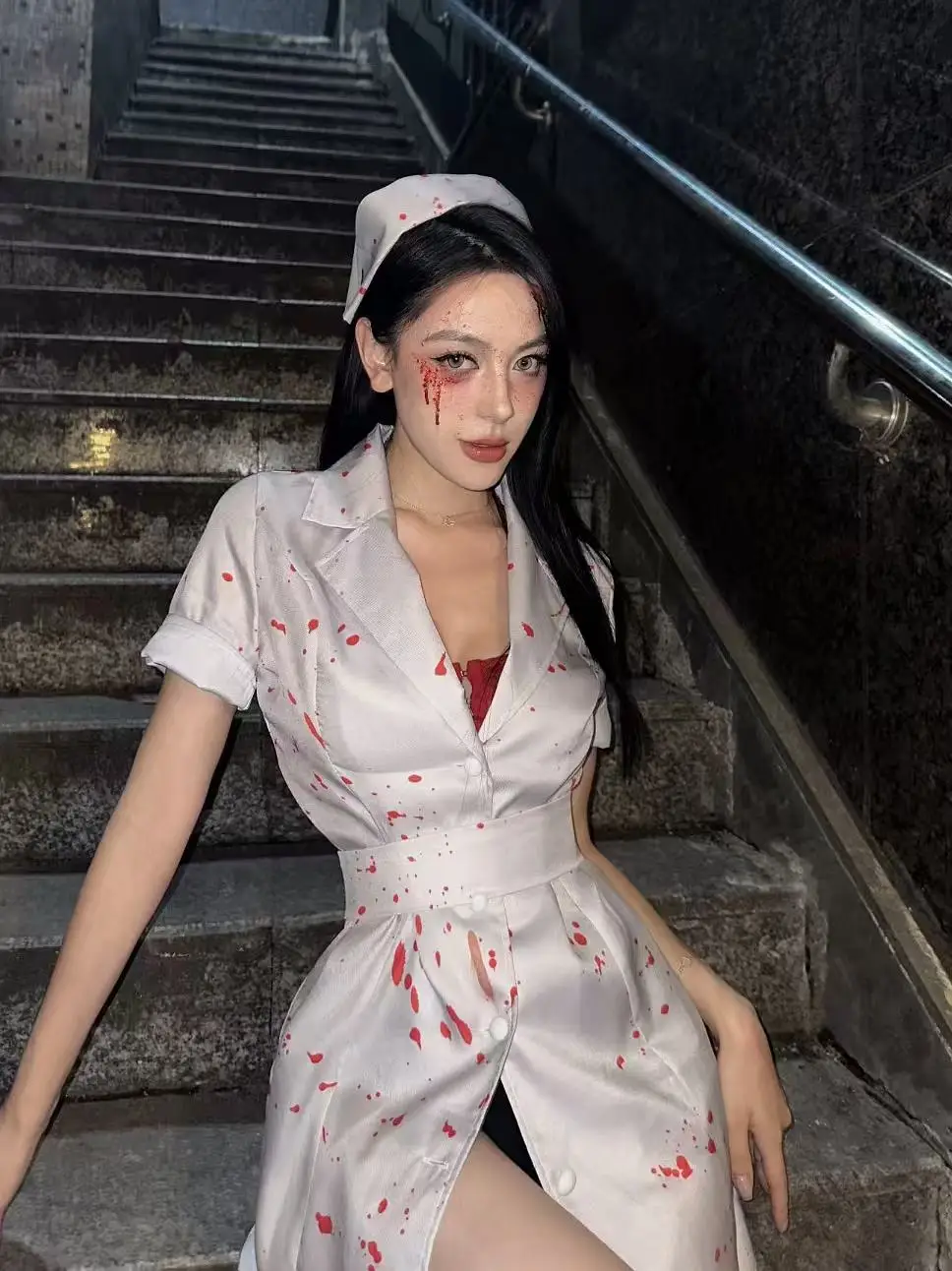 Movie Silent Hill Cosplay Nurse White Bloodstained Belt Hat Uniform Halloween Carnival Dress Up Fancy Dress Woman Roleplay Suit
Movie Silent Hill Cosplay Nurse White Bloodstained Belt Hat Uniform Halloween Carnival Dress Up Fancy Dress Woman Roleplay Suit
