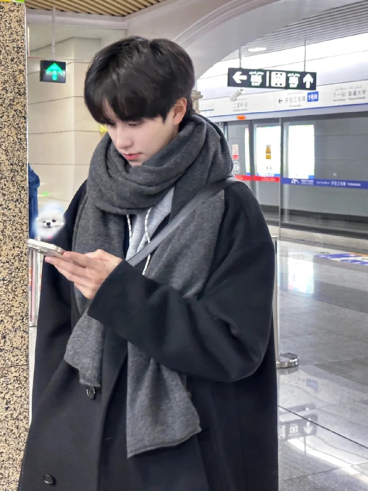 Korean Style Thickened Cotton Woolen Coat Men's Autumn Winter Medium Length British Style Elegant Plaid Outerwear
Korean Style Thickened Cotton Woolen Coat Men's Autumn Winter Medium Length British Style Elegant Plaid Outerwear
