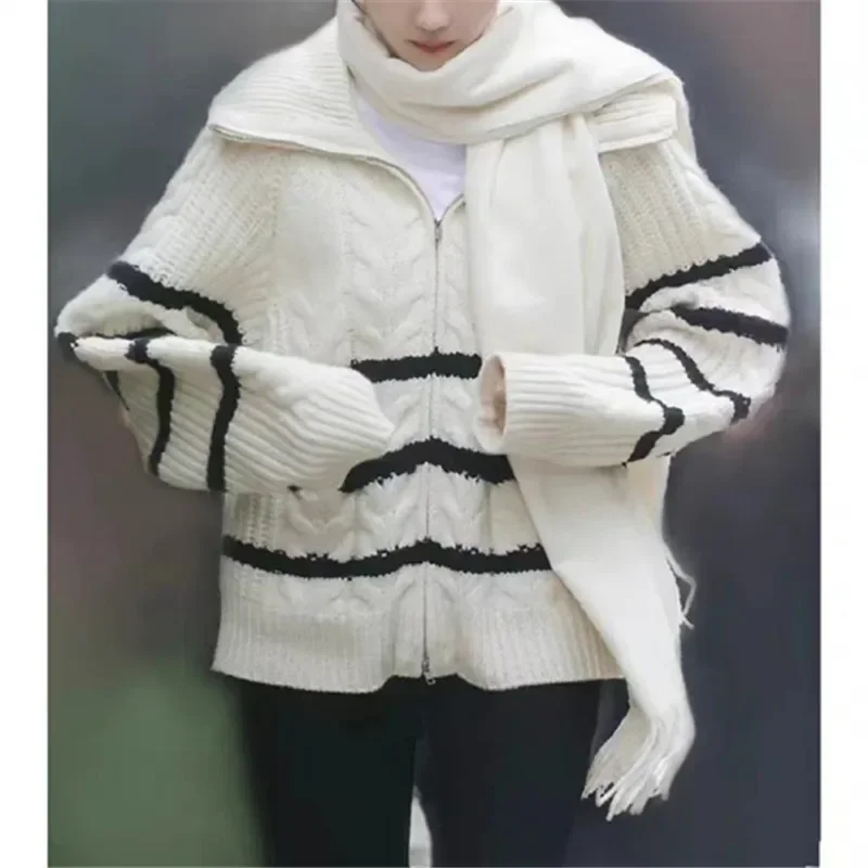 2024 Women Zipper Striped Maxi Sweater Cardigan Kintted Jacket Long Spring Autumn Loose Winter Warm Jumper Coat Cardigans
2024 Women Zipper Striped Maxi Sweater Cardigan Kintted Jacket Long Spring Autumn Loose Winter Warm Jumper Coat Cardigans