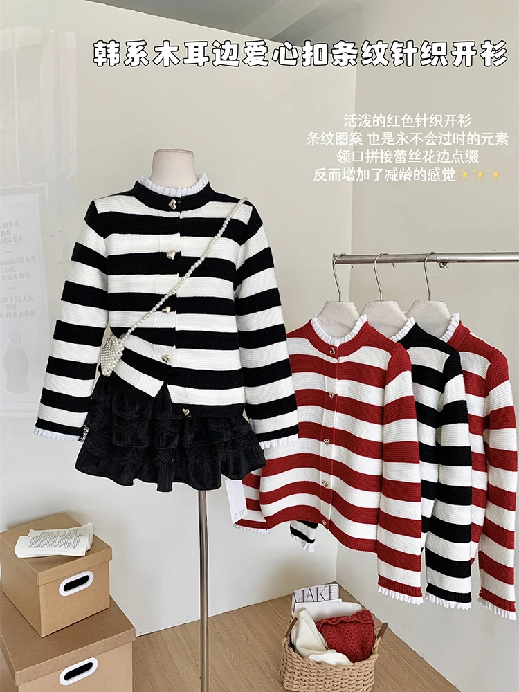 Autumn Women New Cardigan Fashion Striped Knitted Sweater Cardigans Female Casual Chic Button Tops Ladies
Autumn Women New Cardigan Fashion Striped Knitted Sweater Cardigans Female Casual Chic Button Tops Ladies