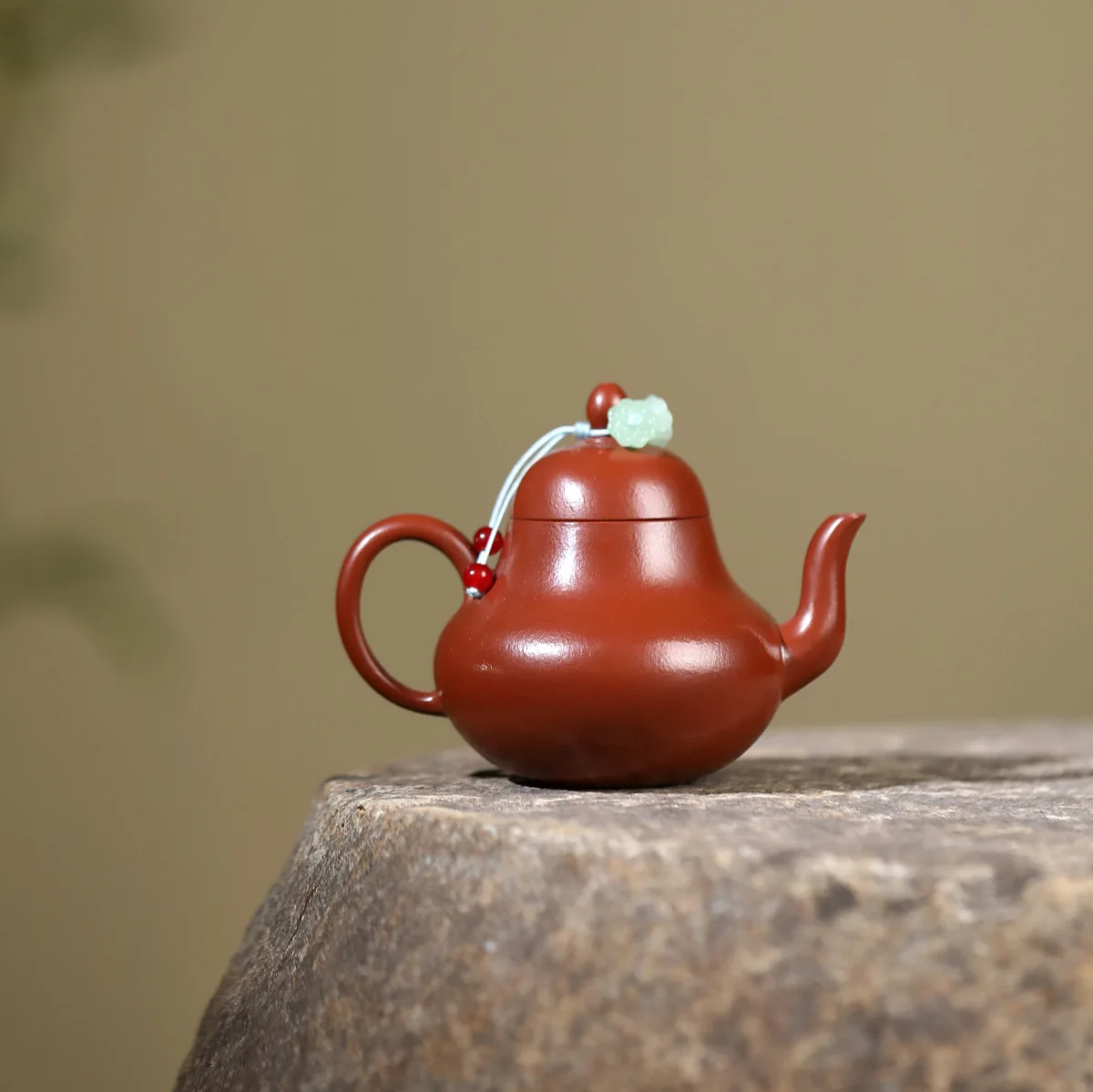 Handmade Yixing Purple Clay Pot Famous Ore Small Coal Kiln Sand Capacity Mengchen Siting Teapot 130C
Handmade Yixing Purple Clay Pot Famous Ore Small Coal Kiln Sand Capacity Mengchen Siting Teapot 130C
