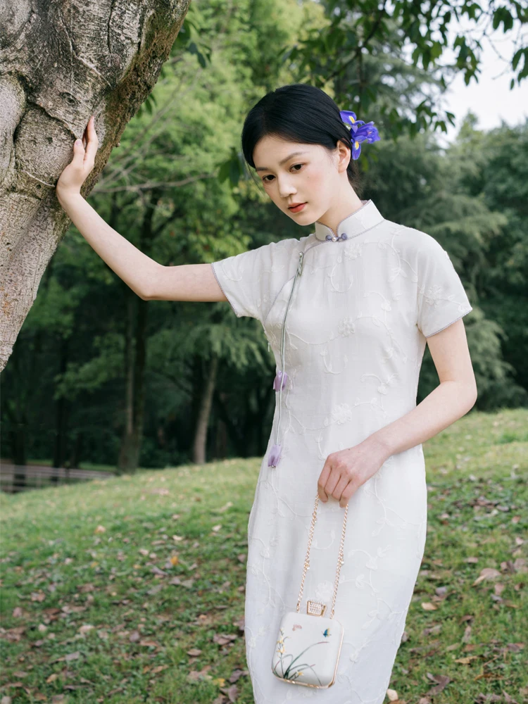Bai Meng White New Chinese Sle Long Floor Length Dra Retro Artistic Girl Luxury Daily Dr ort Sve
Bai Meng White New Chinese Sle Long Floor Length Dra Retro Artistic Girl Luxury Daily Dr ort Sve