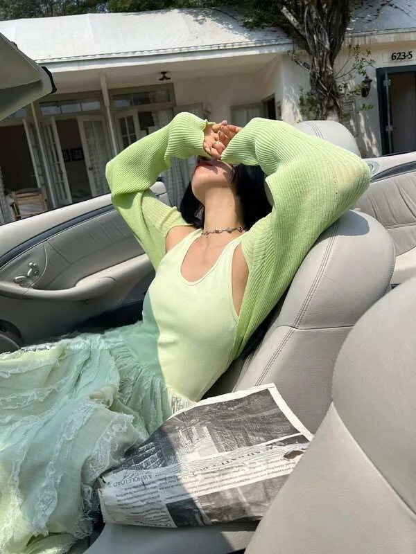 Женский летний солнцезащитный кардиган из ледяного шелка Thirteen Line, ультракороткий, вязаный, цветной
Женский летний солнцезащитный кардиган из ледяного шелка Thirteen Line, ультракороткий, вязаный, цветной