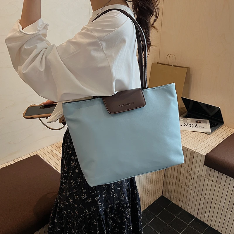 High-End Minimalist Unique Leisure Business Stylish Clutch Mini Bag For Fashionable Women Casual Simple Vintage Luxury
High-End Minimalist Unique Leisure Business Stylish Clutch Mini Bag For Fashionable Women Casual Simple Vintage Luxury