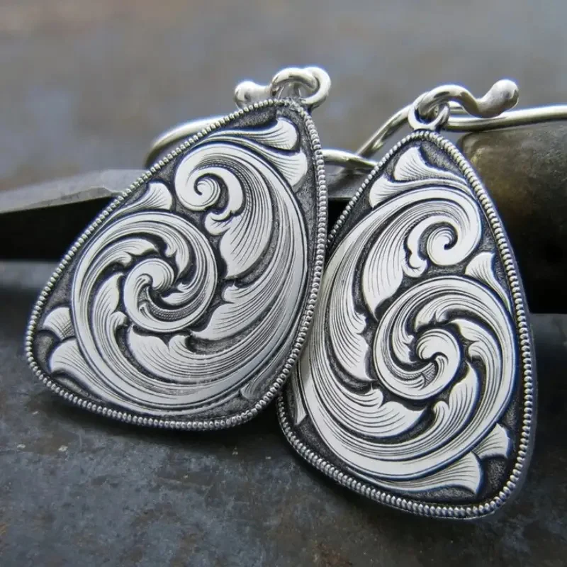 Ethnic Retro Silver Color Metal Irregular Geometry Carving Pattern Dangle Earrings for Women Jewelry
Ethnic Retro Silver Color Metal Irregular Geometry Carving Pattern Dangle Earrings for Women Jewelry