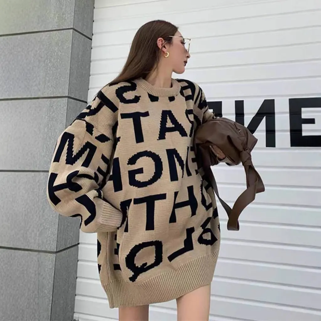Women's European American Style Pullover Sweater Loose Trendy High Street Full-Print Letter Design Top 
Women's European American Style Pullover Sweater Loose Trendy High Street Full-Print Letter Design Top