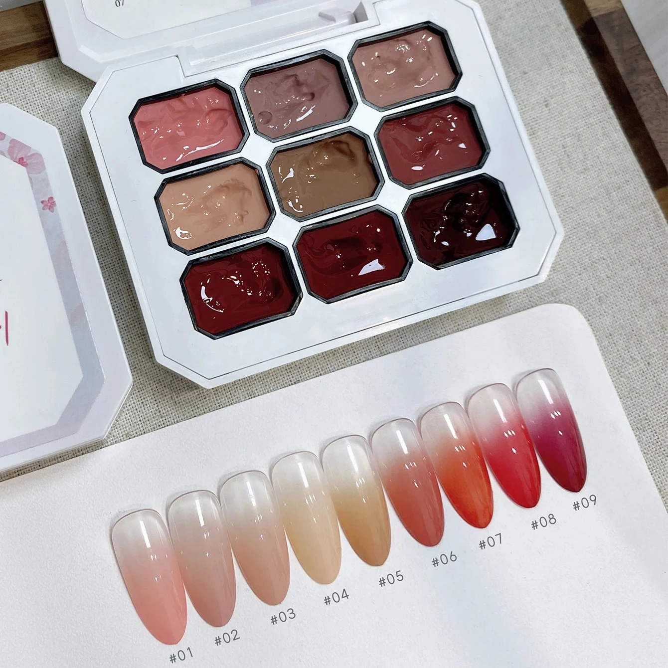 9 Color Painting Gel Nail Polish Nude Pink Gel High Saturation Popular Semi-solid Blusher Nail Polish Suitable Salon Use
9 Color Painting Gel Nail Polish Nude Pink Gel High Saturation Popular Semi-solid Blusher Nail Polish Suitable Salon Use